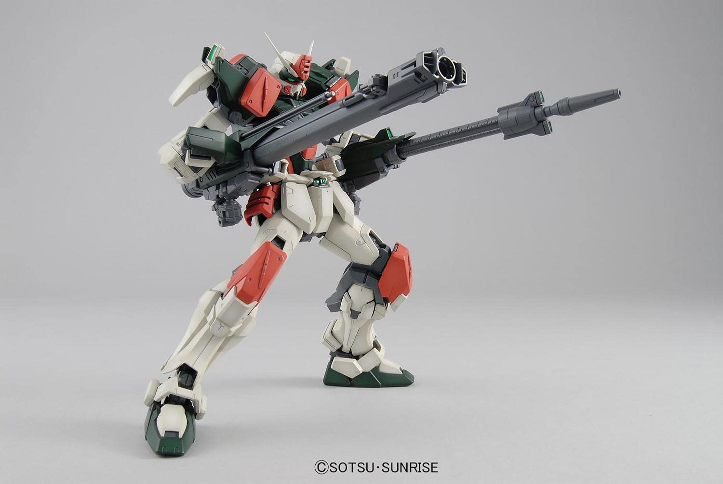 1/100 MG Buster Gundam Bandai 49.99 OEShop