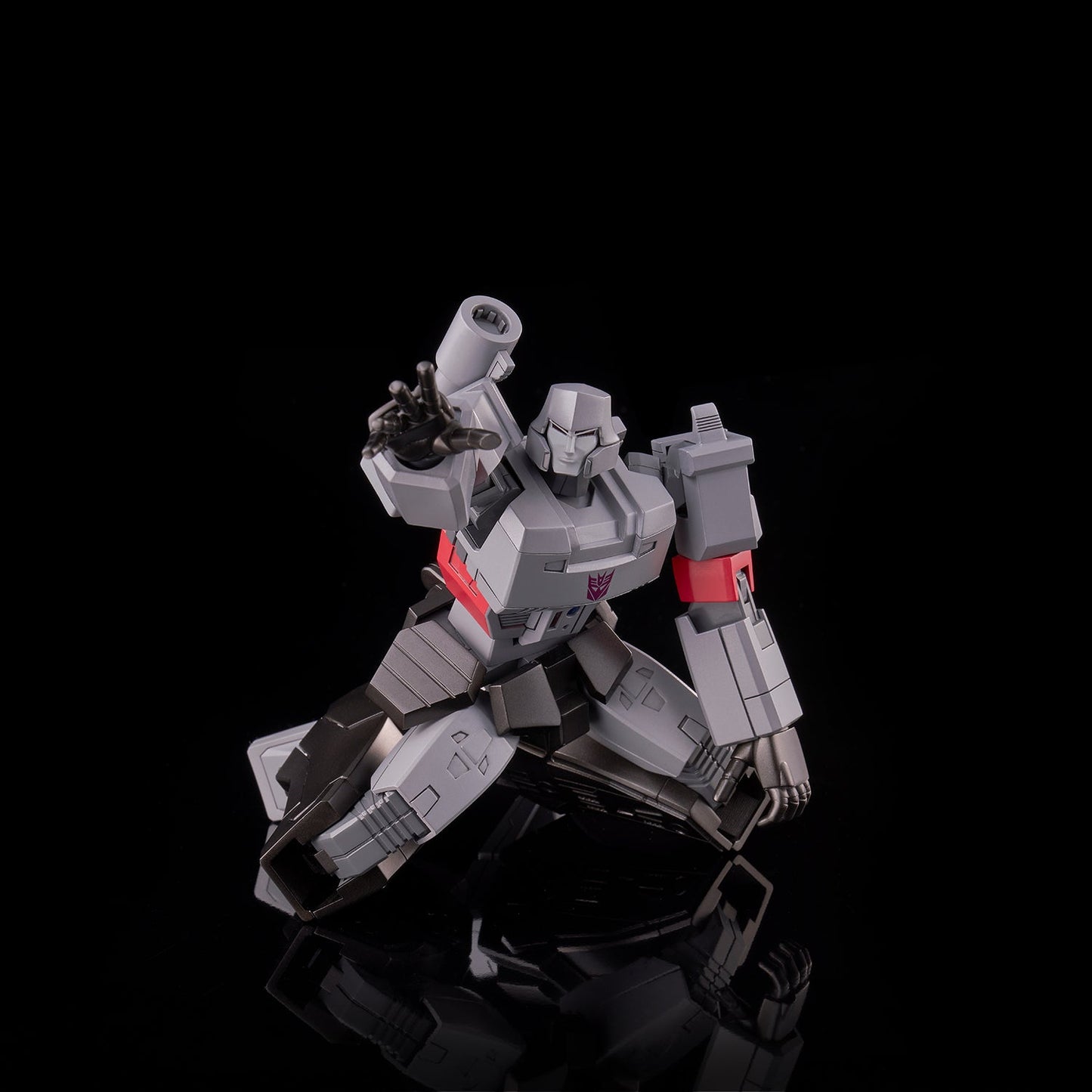 Flame Toys Furai Model Megatron (G1 ver.) Transformers Model Kit