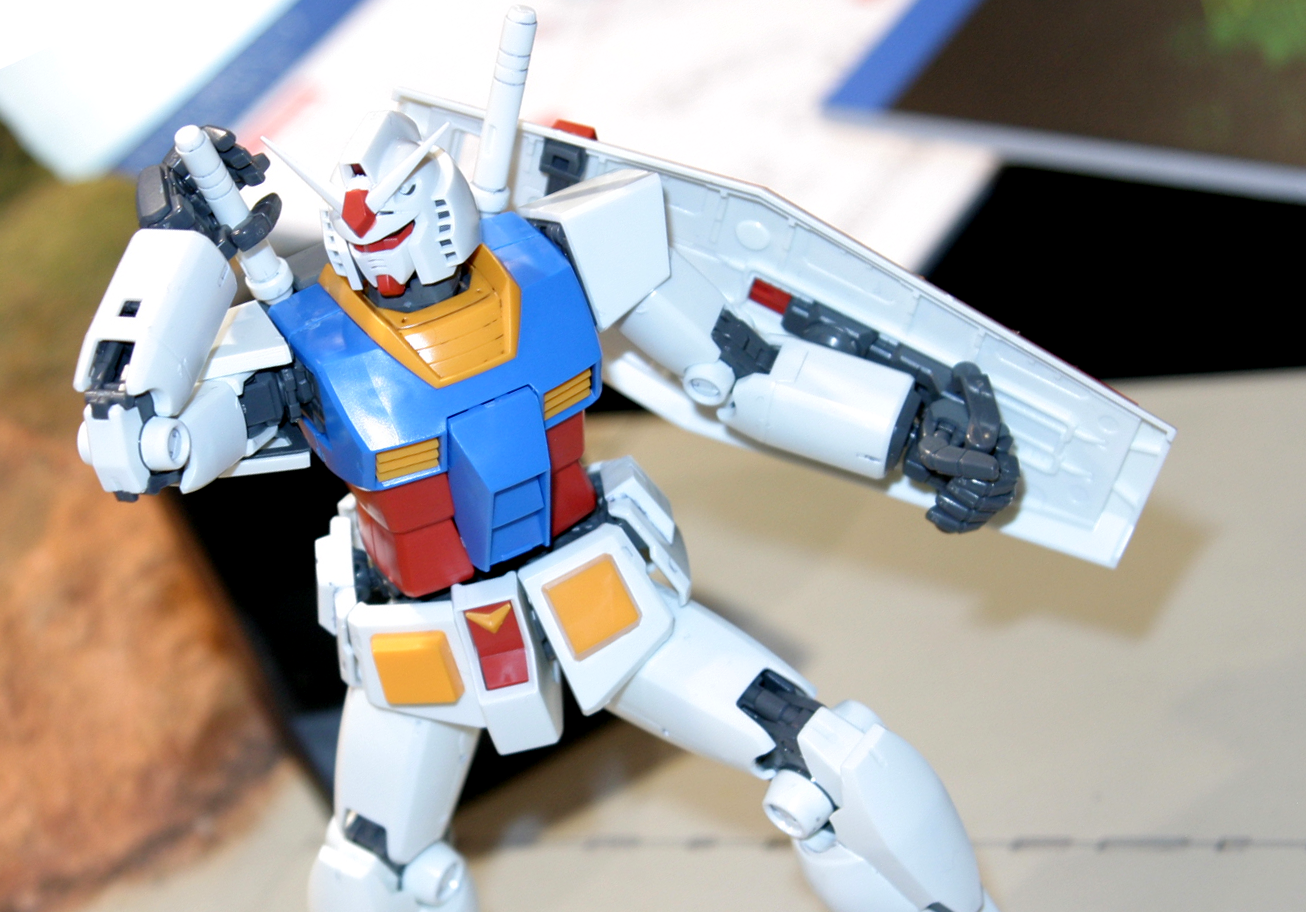 1/100 MG RX-78-2 Gundam VER. 2.0