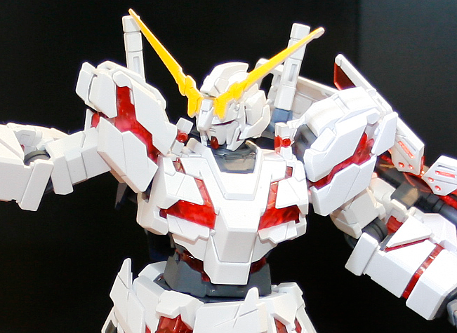 1/144 HGUC 100 RX-0 Unicorn Gundam Destroy Mode