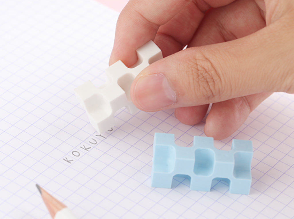 Kokuyo Eraser "Kadoke Shipuchi" Kadokeshi Blue/White 2-color set KOKUYO 1.99 OEShop