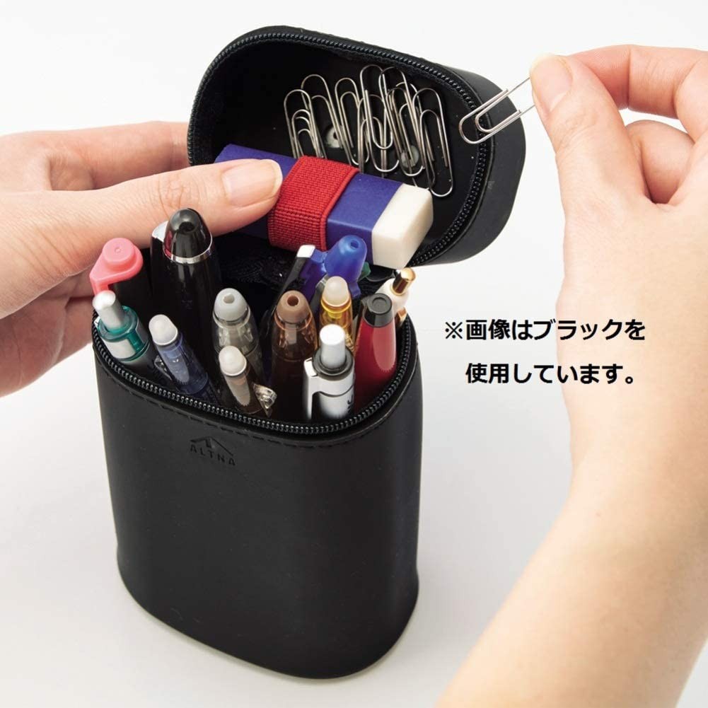 Lihit Lab Stand Pencil Case with Magnet A7759 LIHIT LAB. 15.98 OEShop