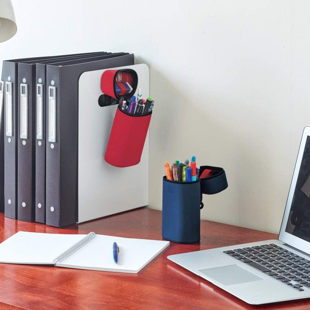 Lihit Lab Stand Pencil Case with Magnet A7759 LIHIT LAB. 15.98 OEShop