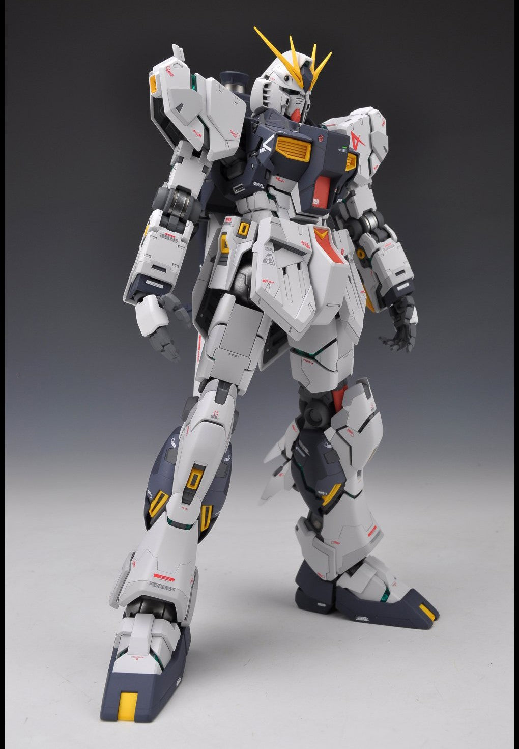 1/100 MG Nu Gundam Ver.Ka Bandai 69.99 OEShop