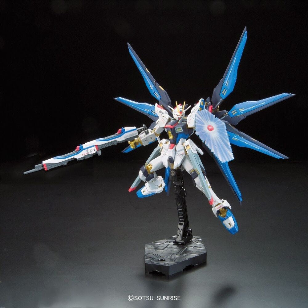 1/144 RG 14 ZGMF-X20A Strike Freedom Gundam Bandai 35.99 OEShop