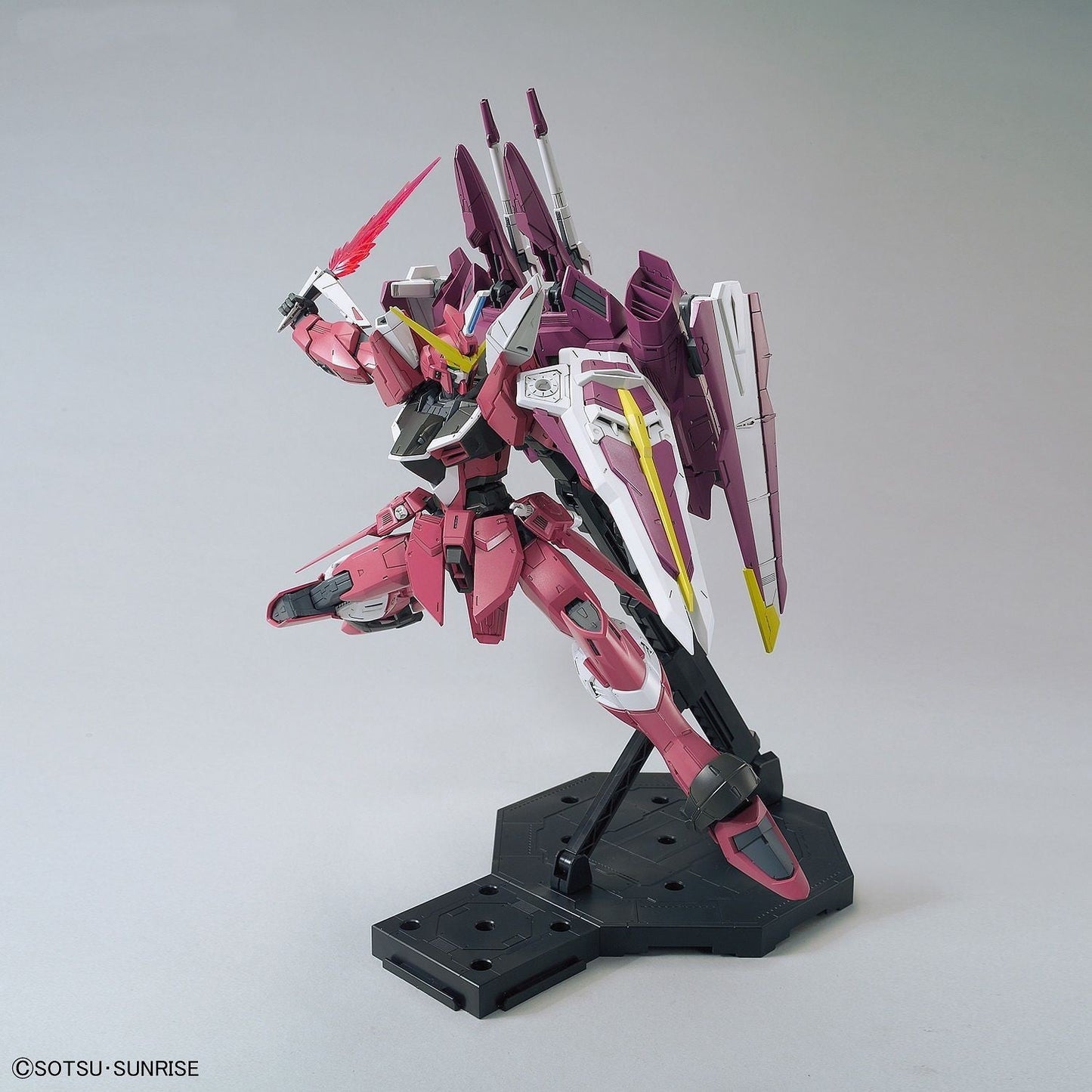 1/100 MG Justice Gundam Bandai 52.97 OEShop