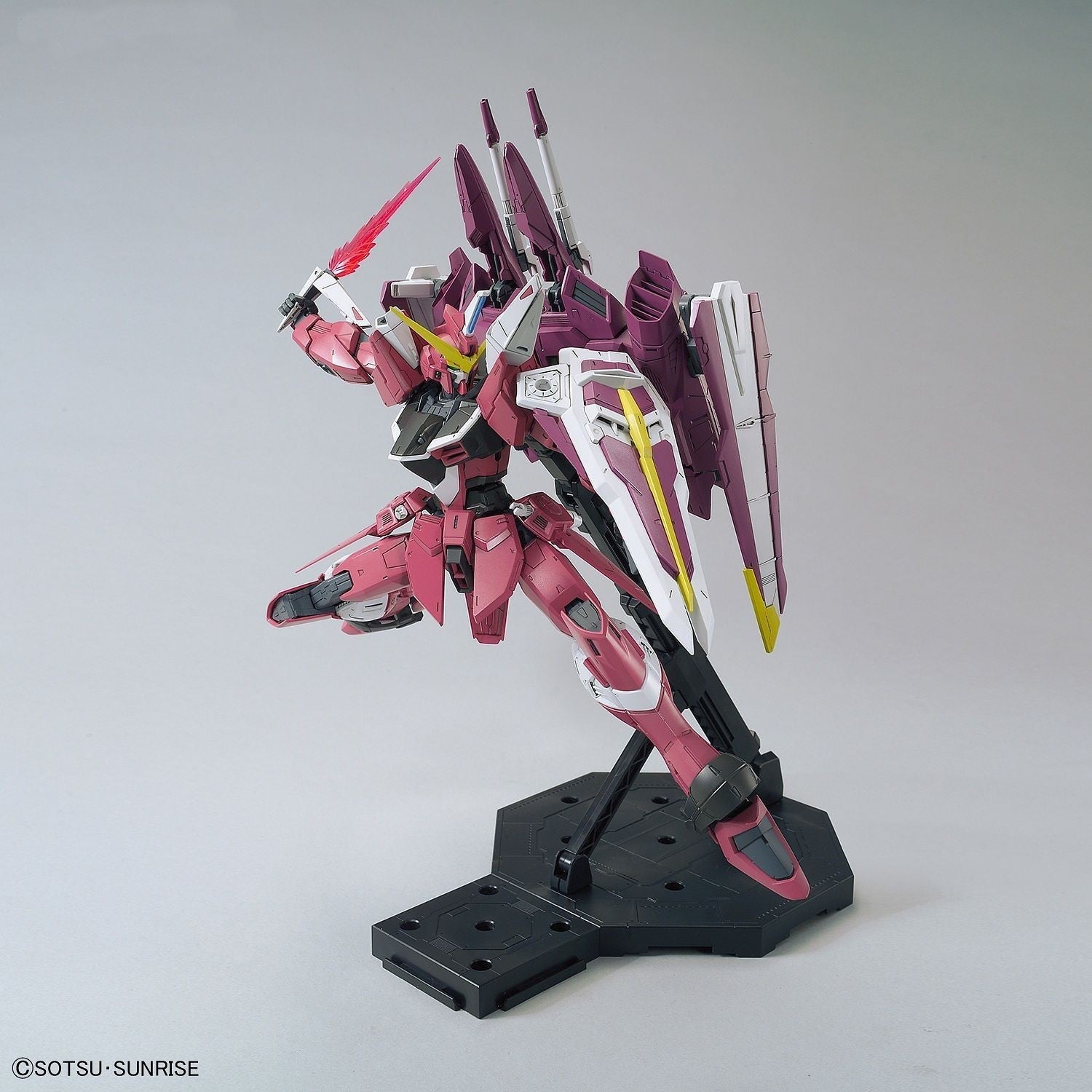 1/100 MG Justice Gundam Bandai 52.97 OEShop