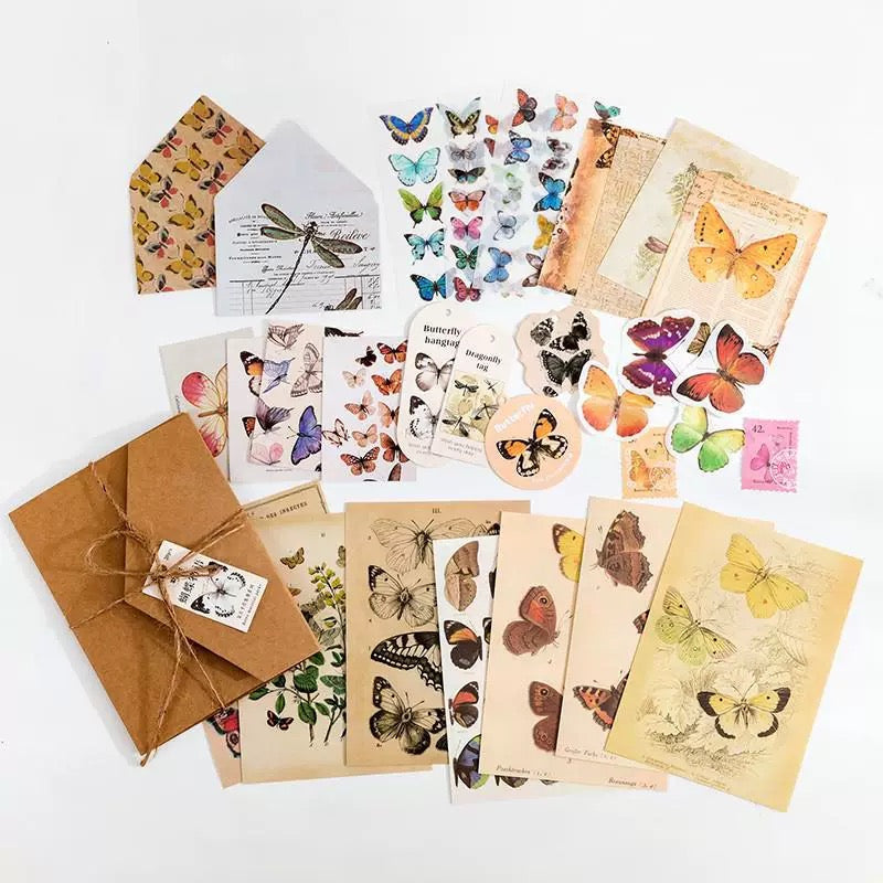 Candy Poetry Vintage Scrapbook (30 pieces)