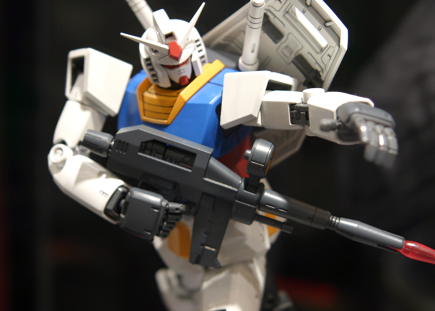 1/100 MG RX-78-2 Gundam VER. 2.0