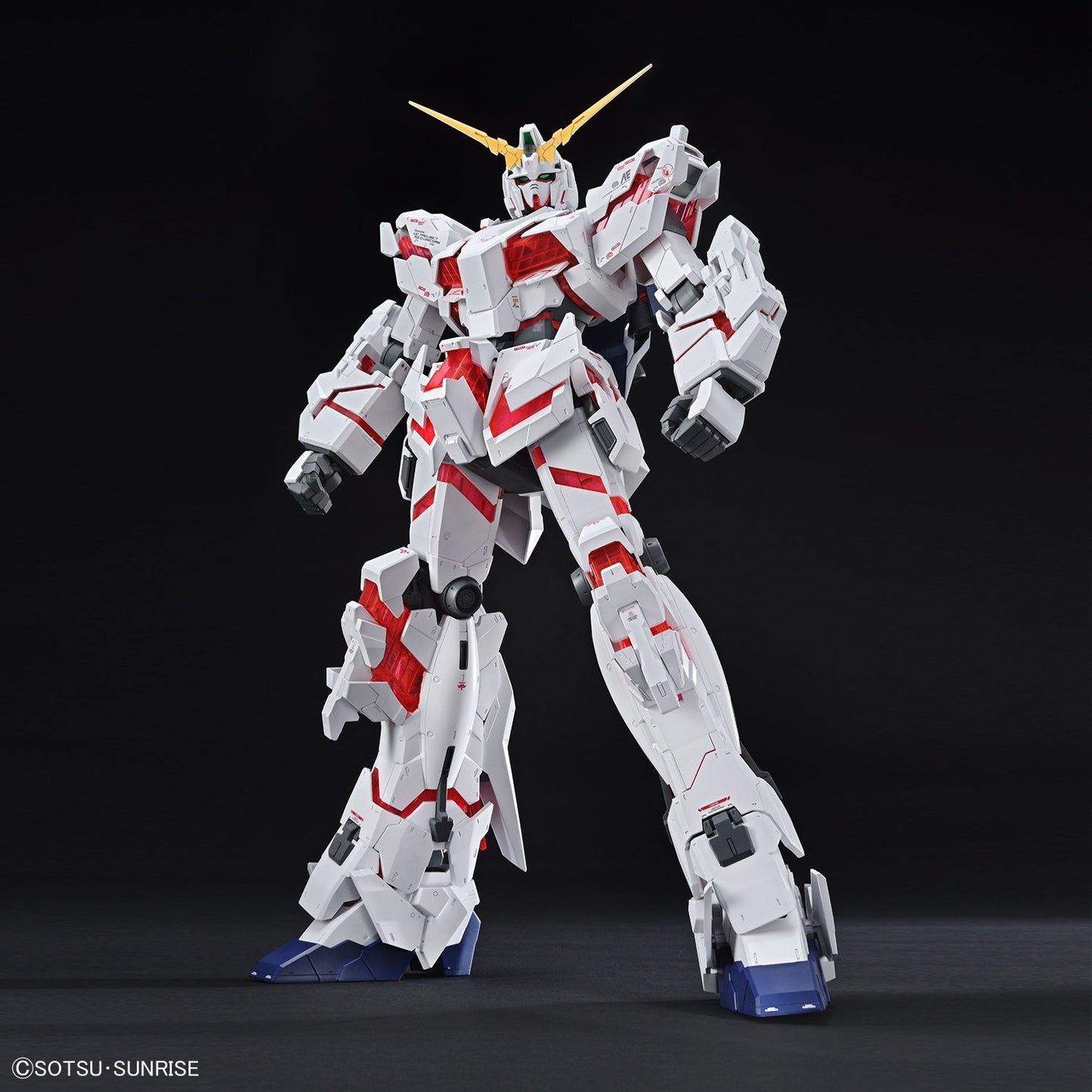 1/48 MEGA SIZE MODEL Unicorn Gundam (Destroy Mode)