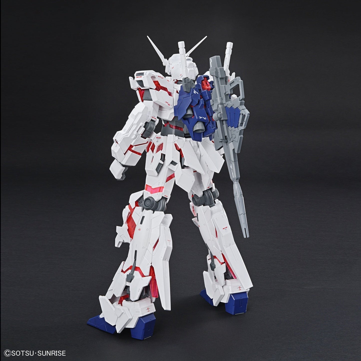 1/48 MEGA SIZE MODEL Unicorn Gundam (Destroy Mode)
