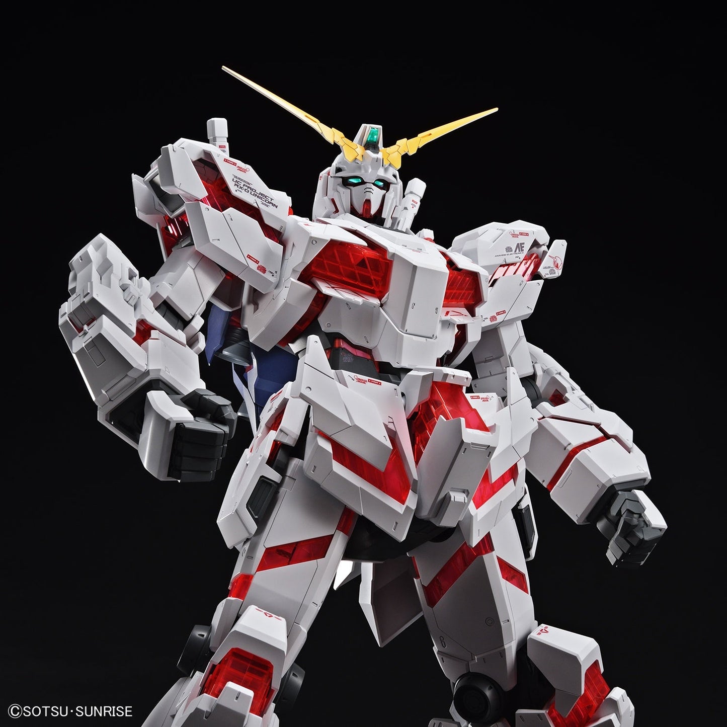 1/48 MEGA SIZE MODEL Unicorn Gundam (Destroy Mode)