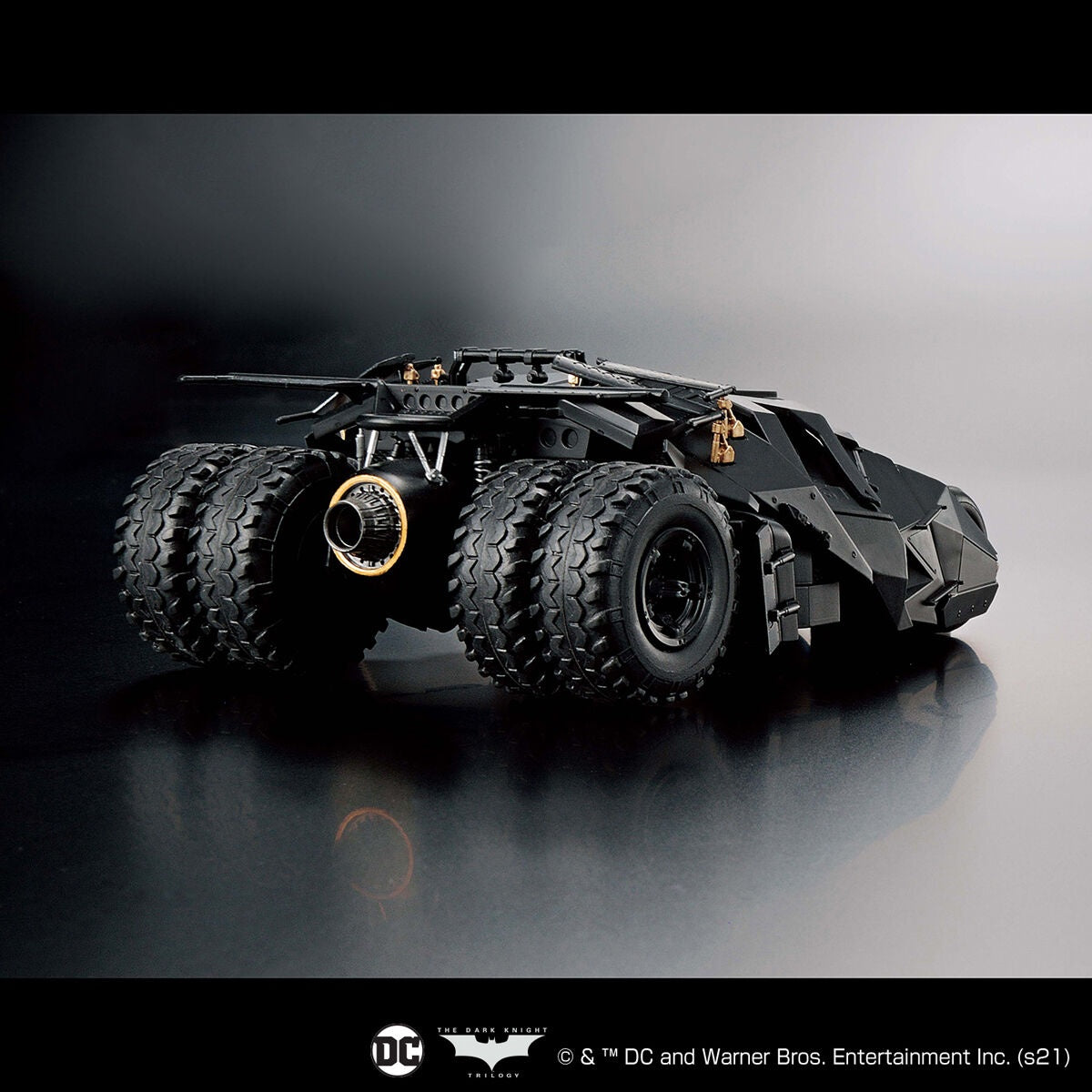 Bandai 1/35 Batmobile (Batman Begins Ver.)