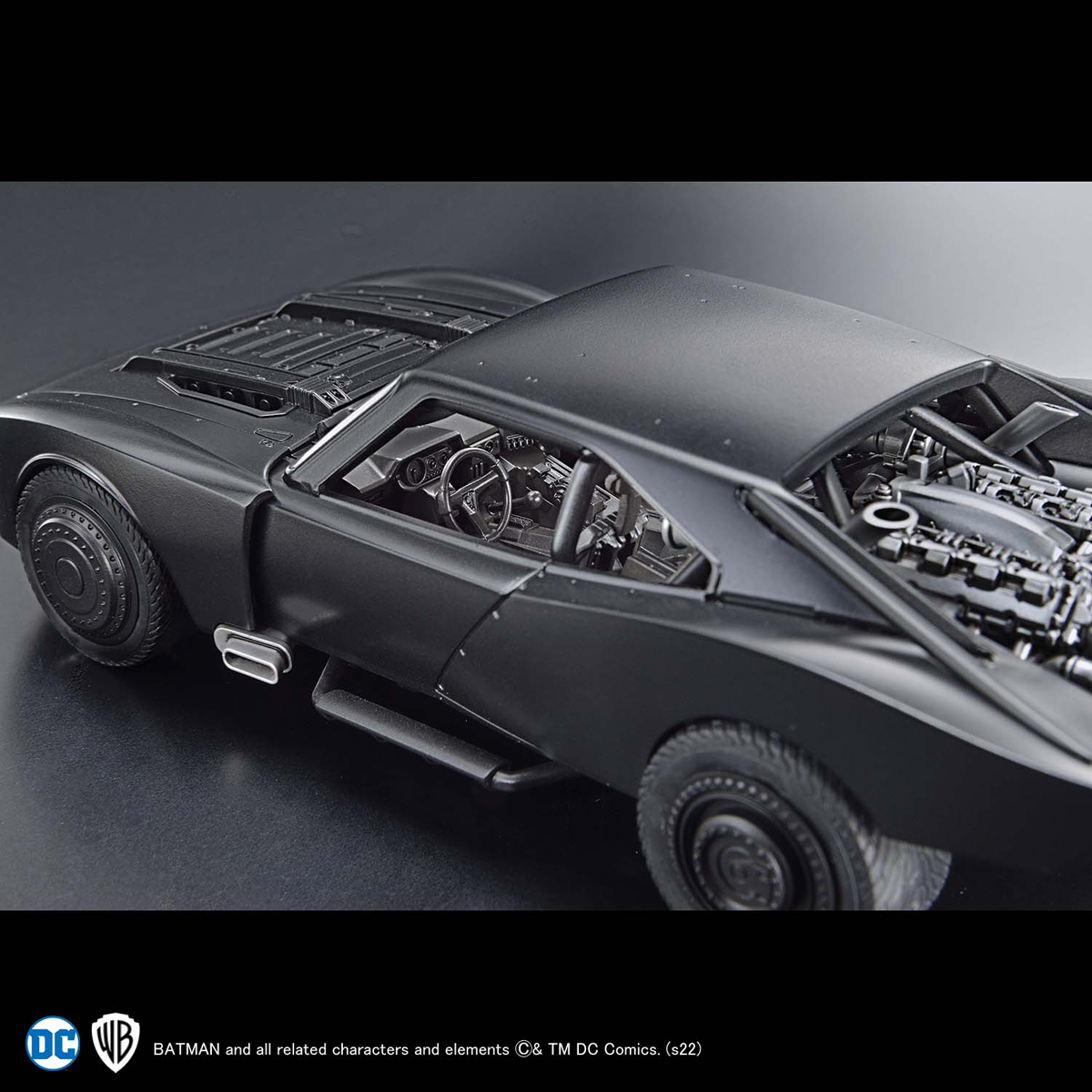 Bandai 1/35 New Batmobile (The Batman Ver.)