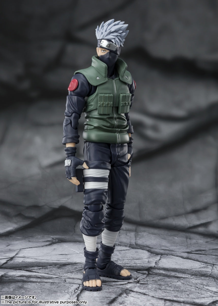 Bandai Tamashii Nations S.H. Figuarts Kakashi Hatake -The roaring hero of Sharingan Action Figure
