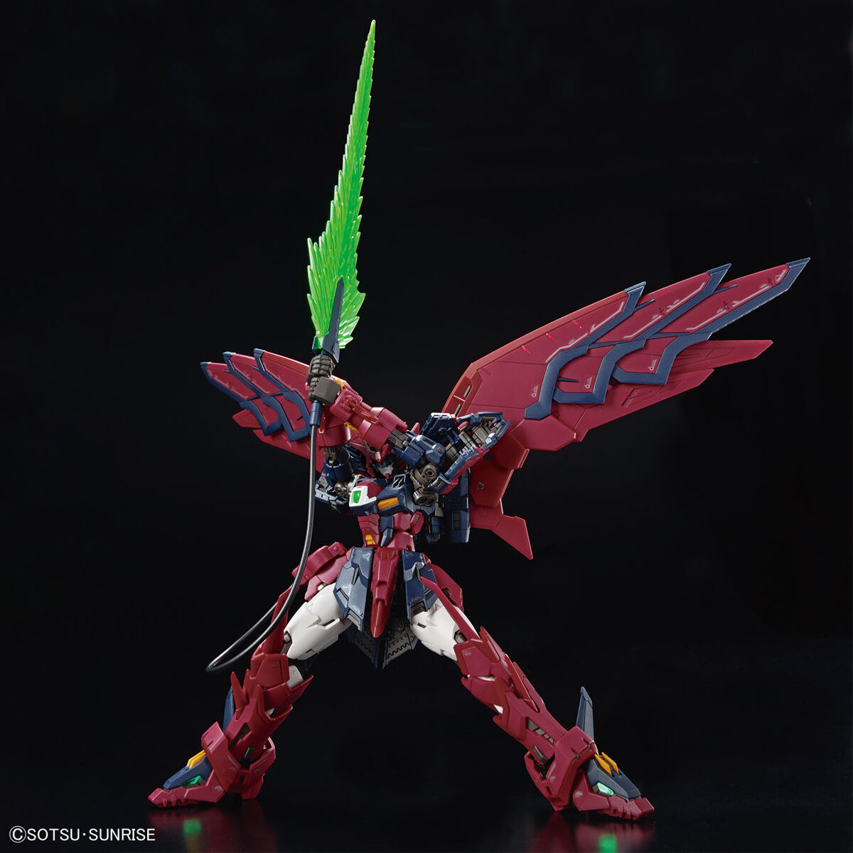 1/144 RG 38 Gundam Epyon (Mobile Suit Gundam Wing)
